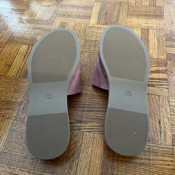 WIDE WIDTH A New Day Sandals - Picture 3 of 3